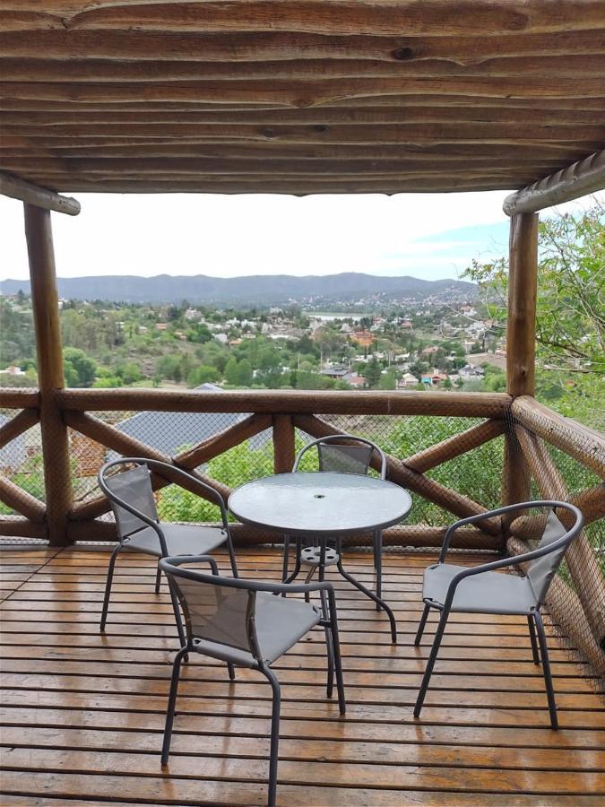 Alamos Lodge *